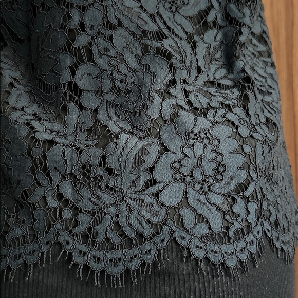 Banana Republic Lace Scallop Hem Ruffle Sleeve Blouse - Picture 8 of 15